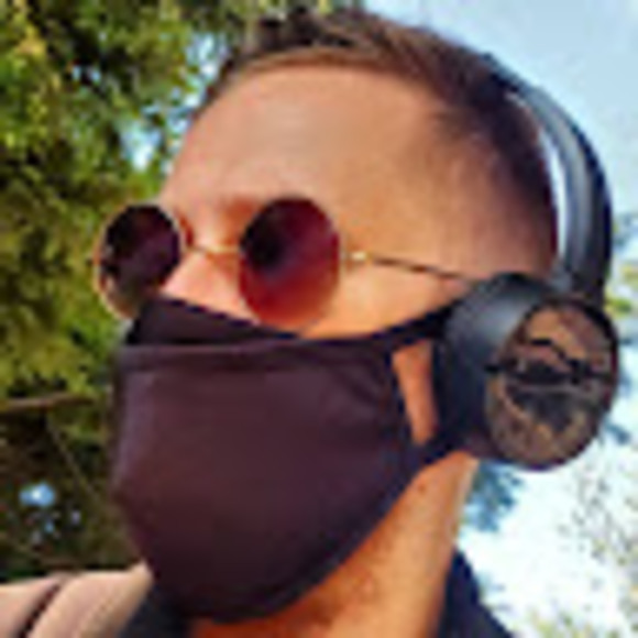 Meet your Posher, Travis - Picture 1 of 1